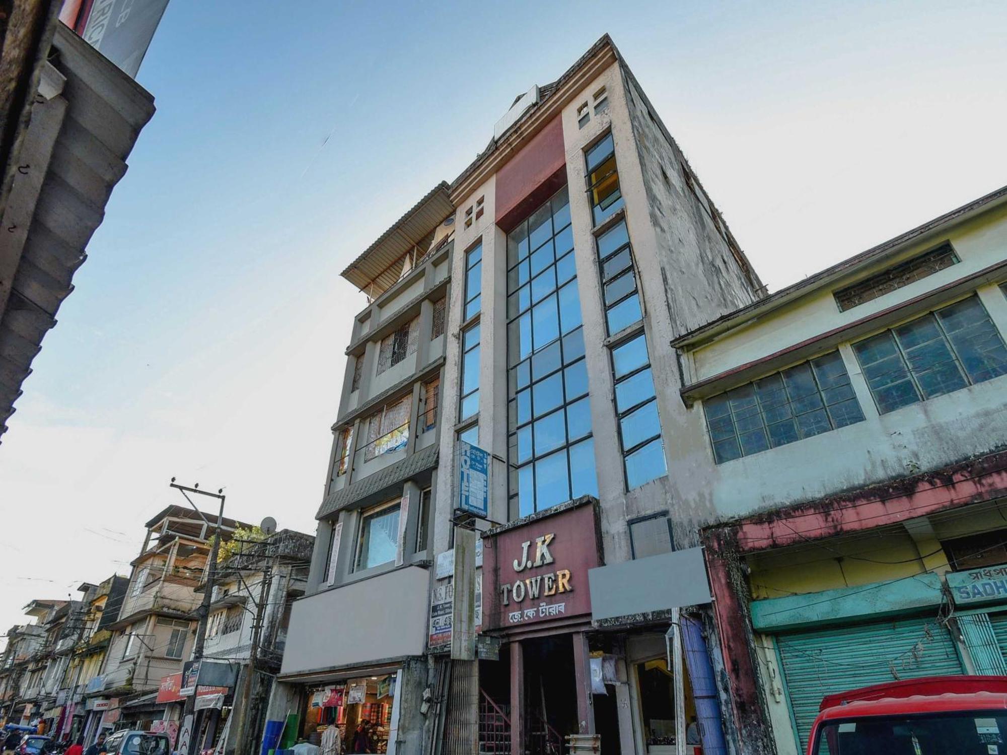 Oyo Flagship 71156 Hotel Jaybee'S Дибругарх Экстерьер фото