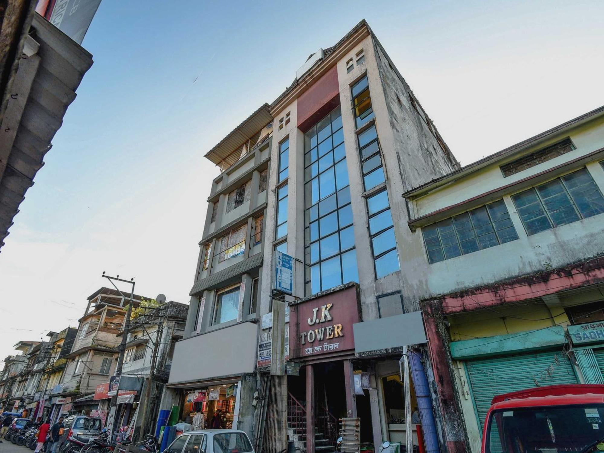 Oyo Flagship 71156 Hotel Jaybee'S Дибругарх Экстерьер фото