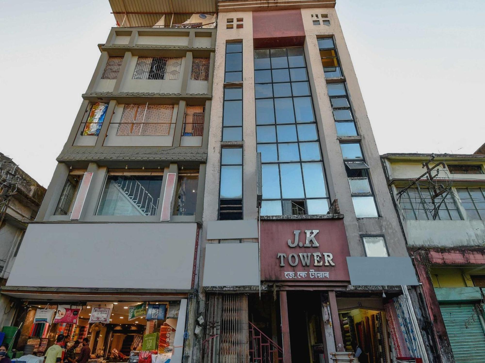 Oyo Flagship 71156 Hotel Jaybee'S Дибругарх Экстерьер фото